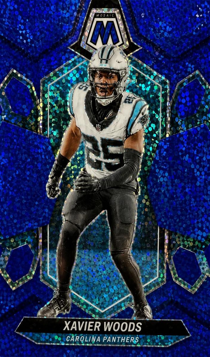 2024 Panini Mosaic Football Blue Sparkle Xavier Woods #34