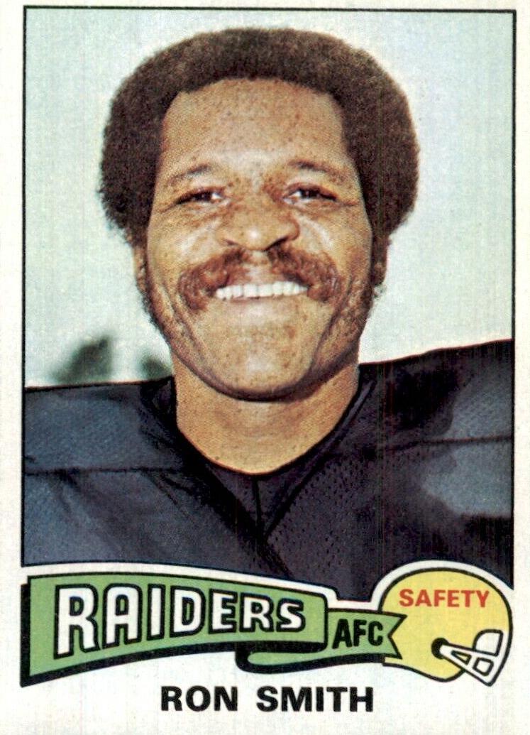 1975 Topps Football Ron Smith #171