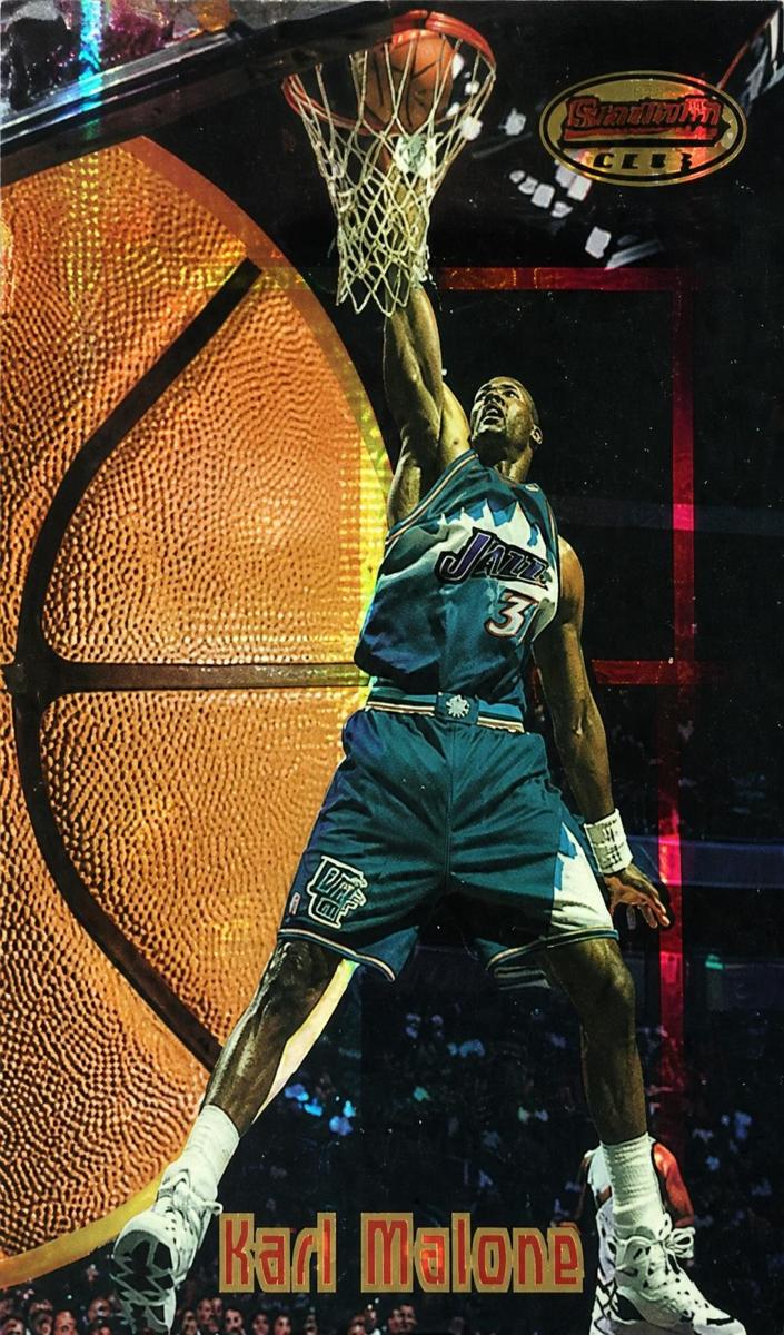 1997 Bowman's Best Basketball Atomic Refractor Karl Malone #BBP5 PSA 9