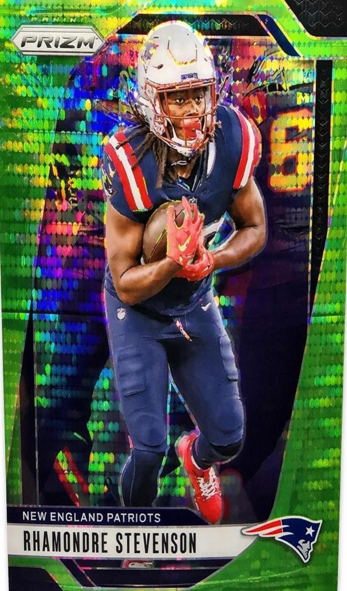 2024 Panini Prizm Football Neon Green Pulsar Rhamondre Stevenson #195