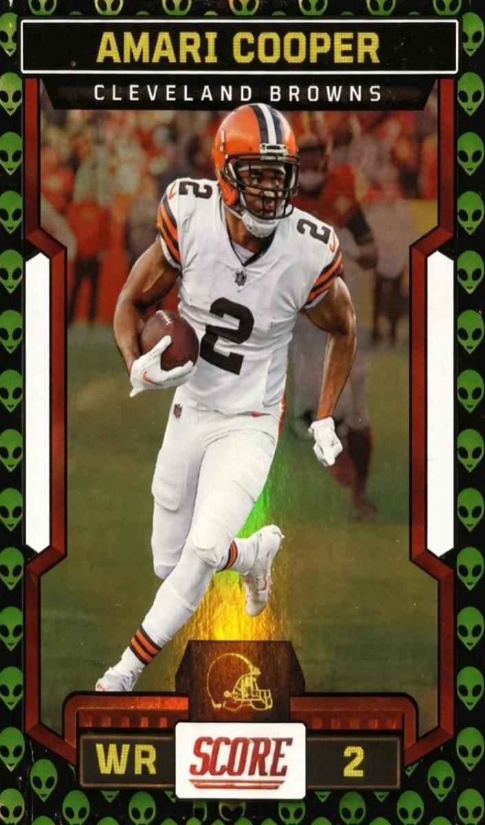 2023 Panini Score Football Extraterrestrial Amari Cooper #211